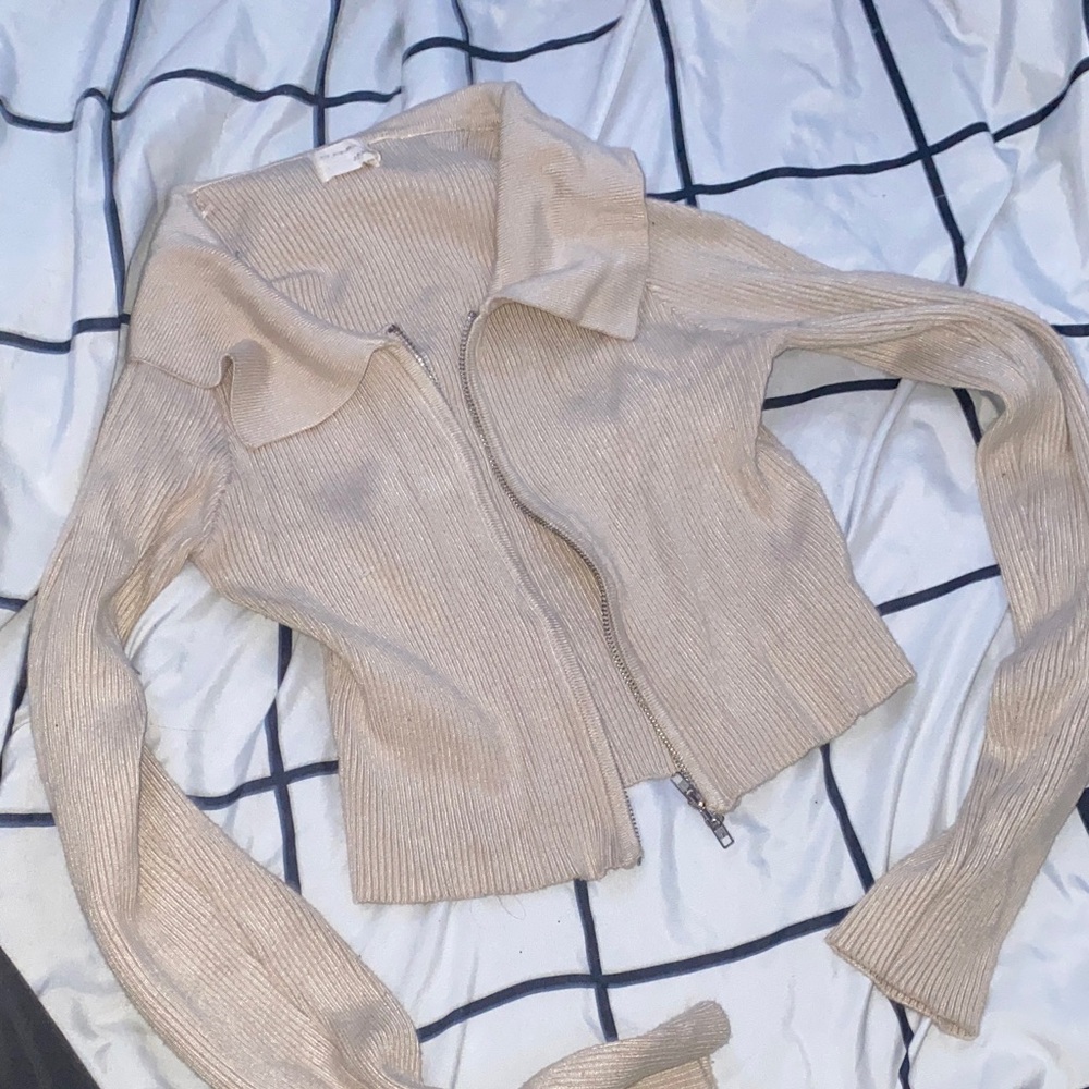 Chic Beige Women's Zip-Up Cardigan